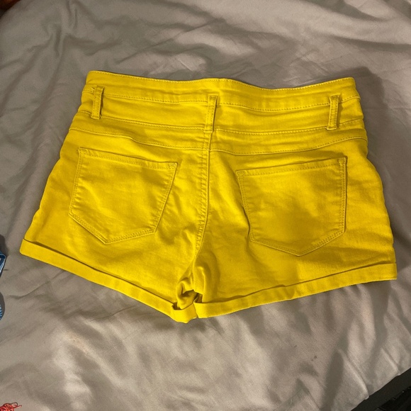 Shorts - Picture 2 of 2